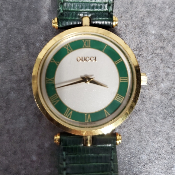 Vintage Womens Gucci Watch 